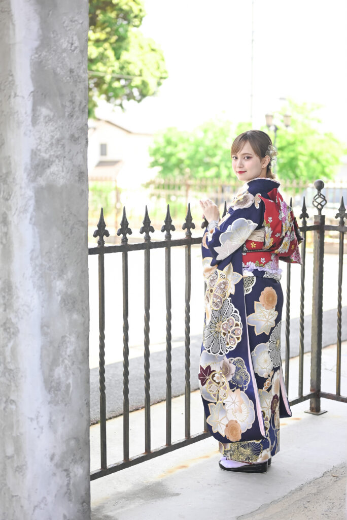 豊橋・豊川で振袖レンタルを検討している女性