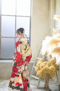 豊橋・豊川で振袖レンタルを検討している女性