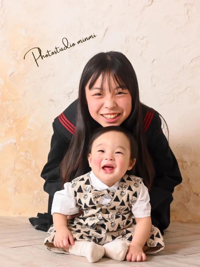 Happy birthday🍓
お姉ちゃんが大好きな1歳さん🫧
兄弟で仲良く可愛いお写真が撮れました🌼　
上手にハイハイしたりおもちゃでたくさん遊んでくれました！

お子様の節目と共に、ご家族様とお会いできこうして一緒に成長を見届けられることが本当に嬉しく思います💟
撮影にお越しいただきありがとうございました‼︎
 
⁡

studio 𓂃 シエロstudio
⁡
⁡
—————————————————————
ご予約方法
Web: https://photostudio-minmi.com/
tell:0533-56-2806
⁡
〒442-0033
愛知県豊川市豊川町遠通2番地14
⁡
定休日:水曜日