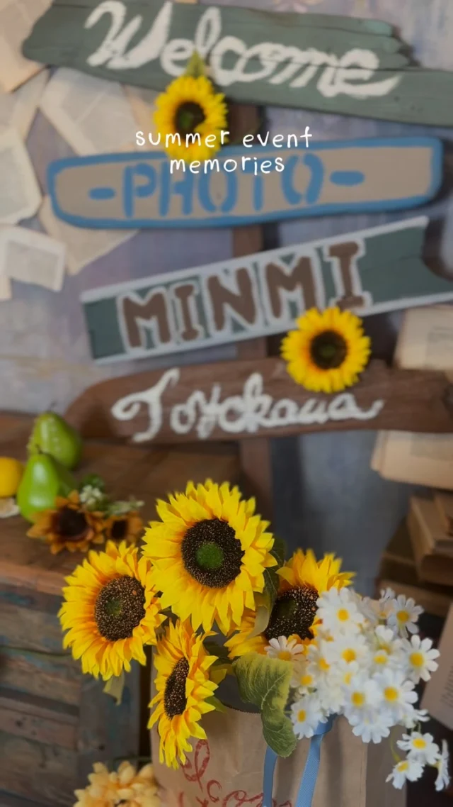 イベントの裏側をちょこっと👀🌻

この日のために、スタッフみんなでたくさん準備してきました✨

当日はバタバタしながらも、
「楽しいね〜！」ってスタッフも一緒に楽しんじゃいました🤭💛

お子さまたちの笑顔や、ご家族の楽しそうな姿を見て、私たちまで笑顔に😊♡

遊びに来てくださった皆さま、本当にありがとうございました🌻🍉

#フォトスタジオ豊川 #夏イベント #夏休み #フォトスタジオ #写真館