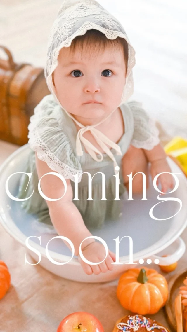 🍂🎃 AUTUMN MILK BATH EVENT 🎃🍂
coming soon…🍼🫧

背景をちらっとお見せしちゃいます👀🤎

ふわっと秋色に包まれた
秋限定のミルクバスが登場🍎🤎

まるで絵本の中に入り込んだような
あたたかくて、ちょっぴりレトロな世界で📖🍂

今しかない
むちむち♡ぷくぷく♡な姿を
かわいく残しませんか？🥹🍼

秋の実りに囲まれたミルクバスで
とっておきの思い出を…📸🍁

詳細をお楽しみに…🤎

#ミルクバス撮影 #秋フォト #秋ベビーフォト #ベビーフォト #キッズフォト